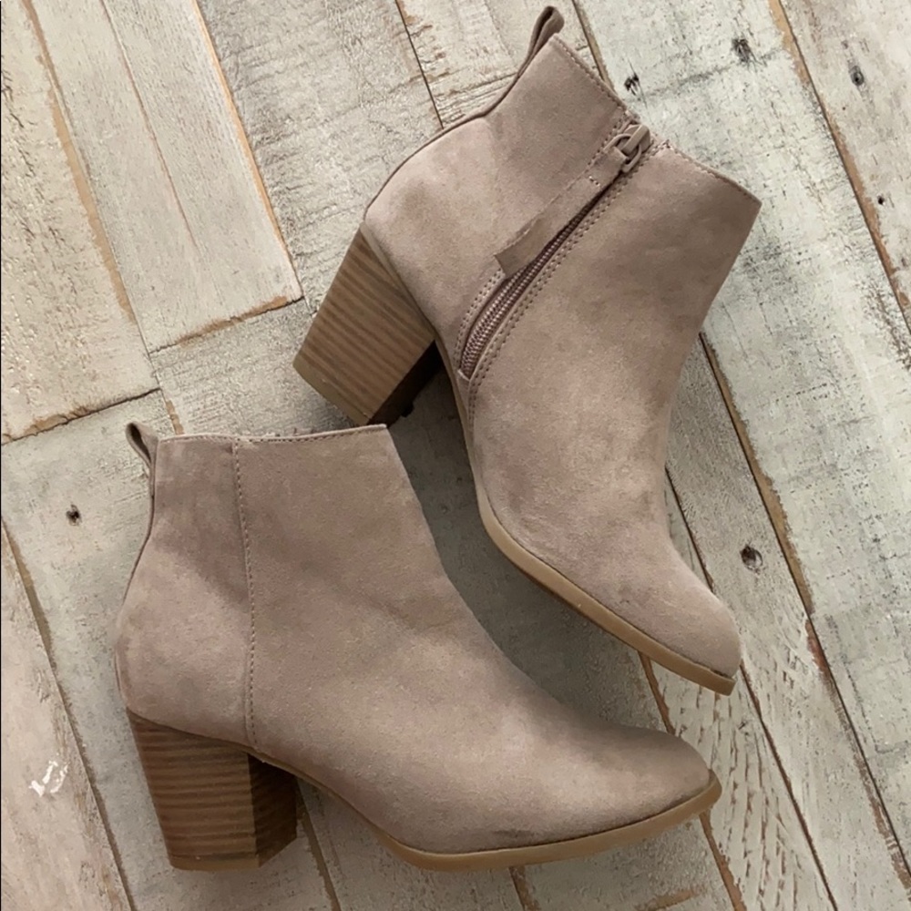 Mid Ankle Boot - Picture 6 of 6